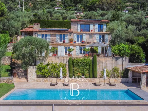 EXCLUSIVITÉ Spéracèdes - Villa provençale entièrement rénovée vue panoramique - 5 chambres