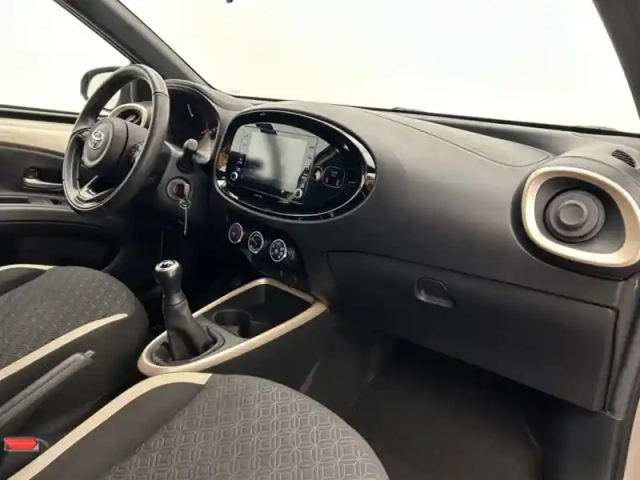 Toyota Aygo 1.0 vvt-i 72 design — photo 20
