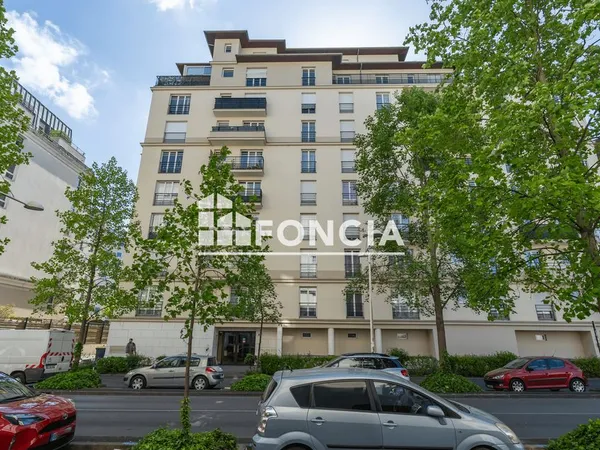 T3 de 67 m² avec terrasse, vue Marne, parking et cave