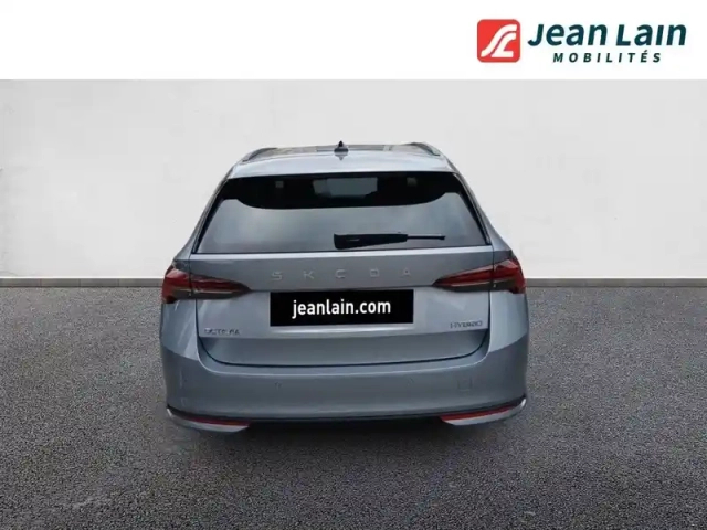 Skoda Octavia combi 1.5 tsi hybrid 150 ch act dsg7 — photo 6