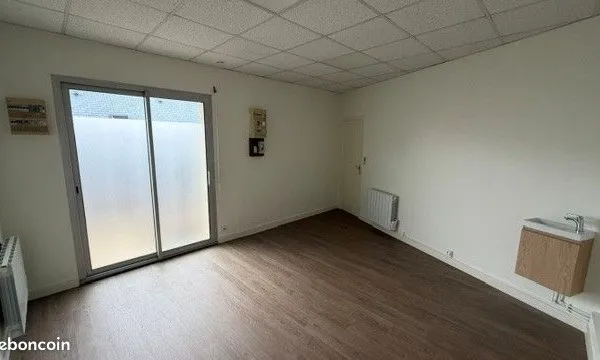 à louer - cabinet professionnel de 17 m²