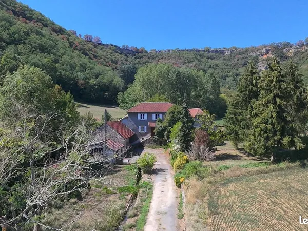 Propriété 8 pièces 160 m²