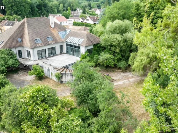 Immeuble 20 pièces 642 m²