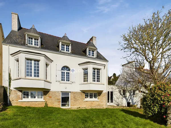 Maison 8 pièces 189 m²