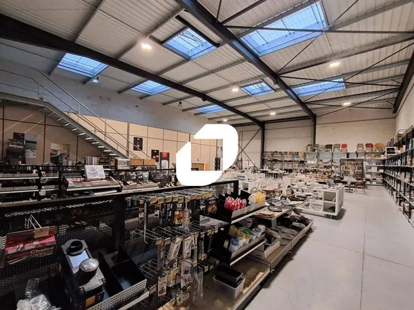 Local d'activité 633 m²
