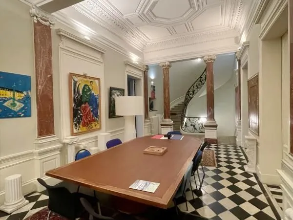 Bureaux 700 m²