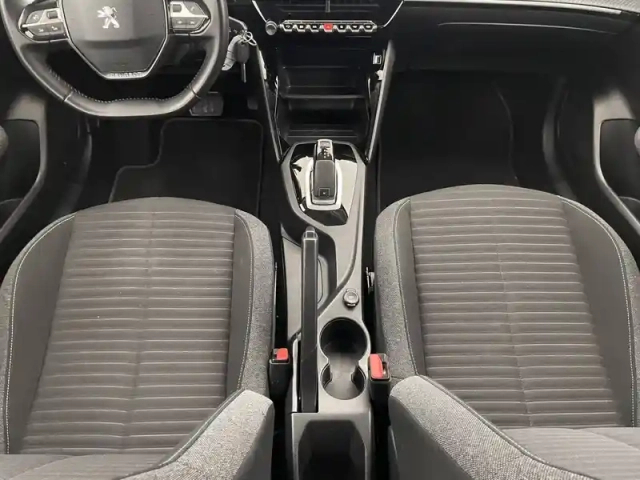 Peugeot 208 puretech 100 s&amp;s eat8 — photo 57
