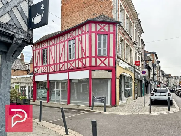 Bien immobilier de rendement Vente Bernay   69500€