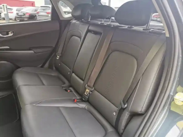 Hyundai Kona executive electrique 2wd 204 c — photo 11