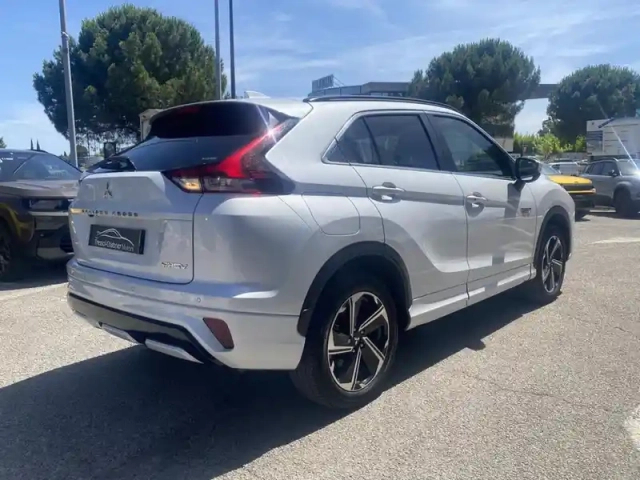 Mitsubishi Eclipse cross 2.4 mivec phev twin motor 4wd intense design — photo 2