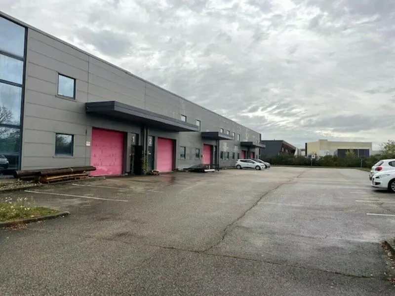 Photo 1