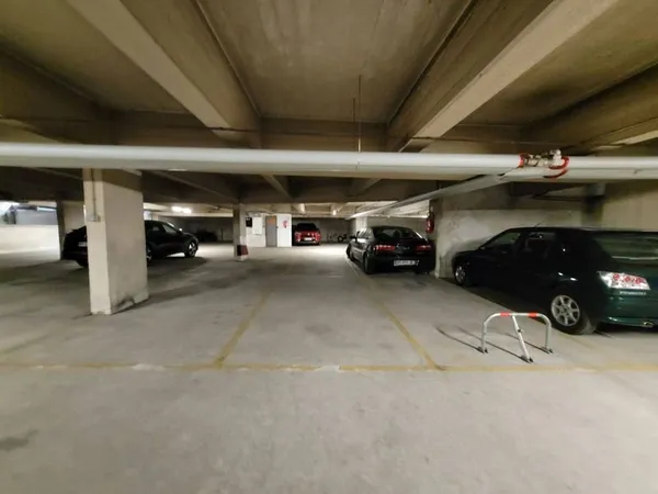 Parking 9 m²