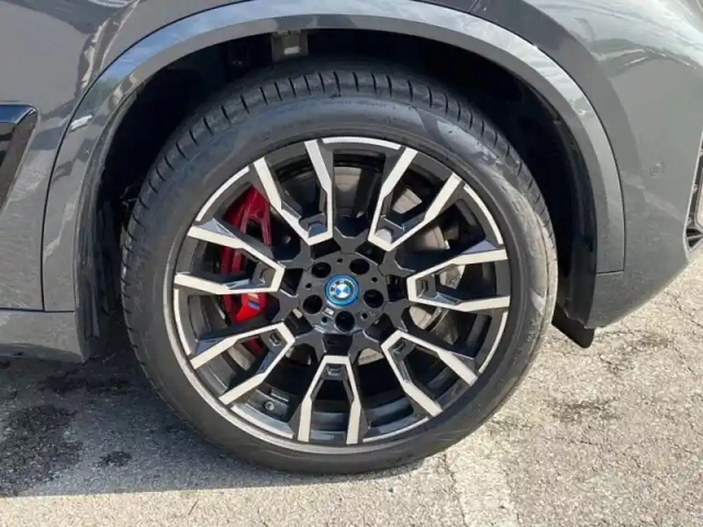 Bmw X5 xdrive50e 489ch m sport — photo 9