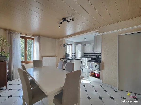 Appartement 4 pièces 83 m²