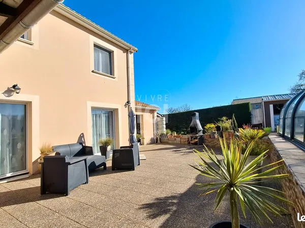 Maison 6 pièces 148 m²
