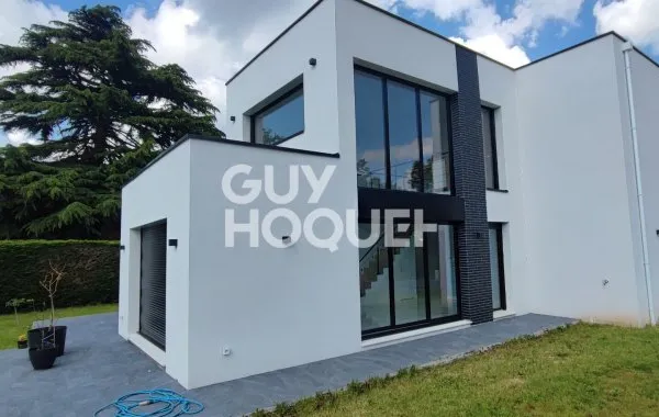 MAISON 4 CHAMBRES 143M²