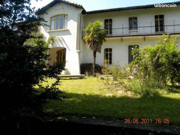 Grande maison de caractère avec piscine, jardin et fort potentiel, proche de Prats-de-Mollo-la-Prest