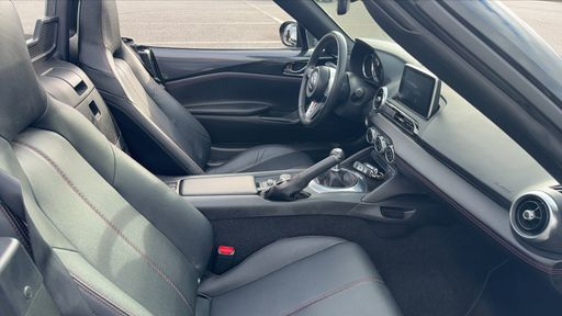Mazda MX5 2.0 Skyactiv-G 160 - Sport Line – 2017 – 36725 km – Essence – Boîte Manuelle — photo 24