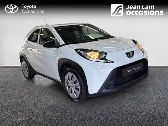 Toyota Aygo x 1.0 vvt-i 72 — photo 3