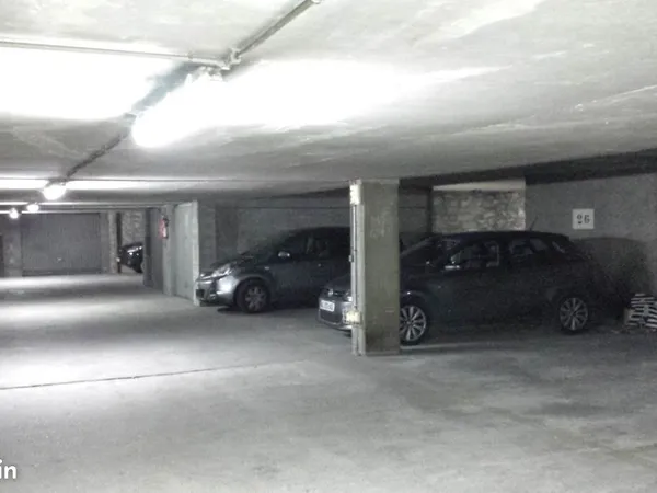 Location 1 place de parking sécurisée Paris 10 au 86, Quai de Jemmapes 110