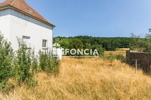 Terrain 600 m²