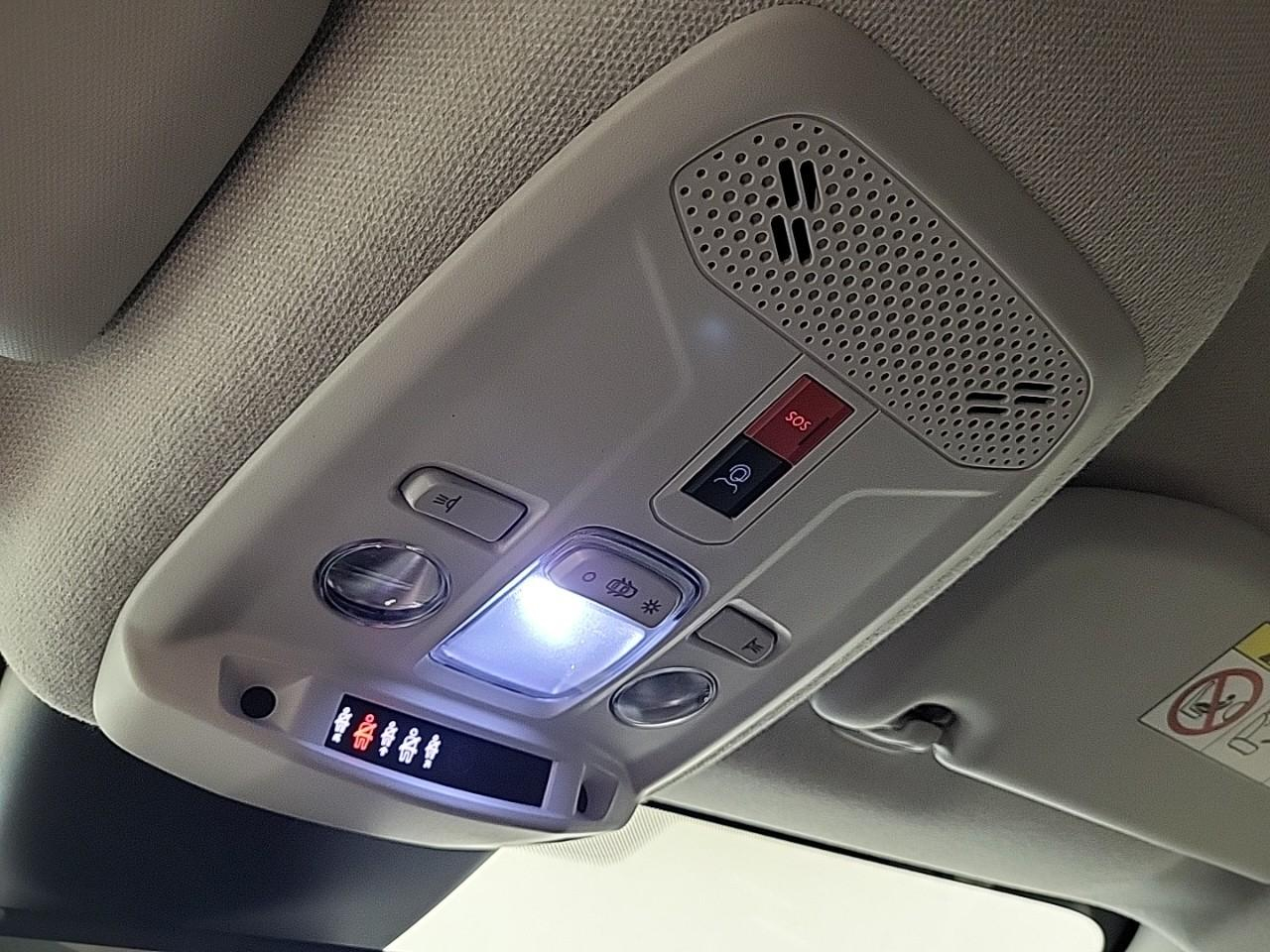Citroën C4 X e-c4 x 136 ch automatique shine — photo 24