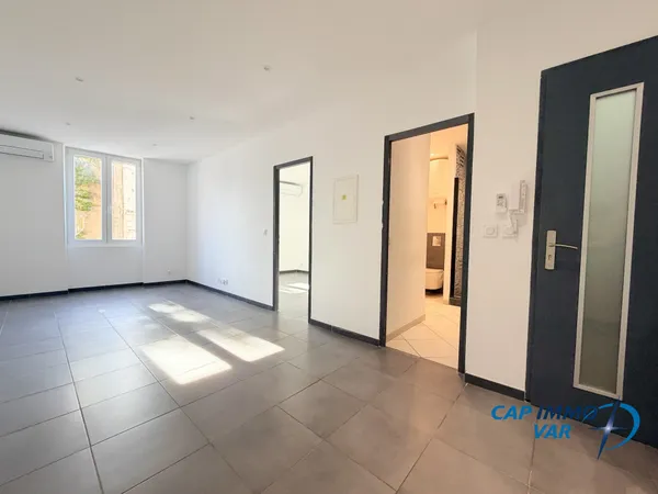 APPARTEMENT TYPE 2 AU 1ER ÉTAGE