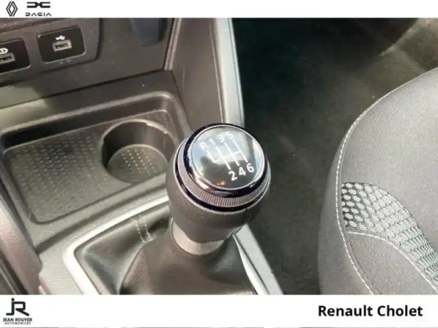 Dacia Duster 1.0 eco-g 100ch  journey + 4x2 — photo 6