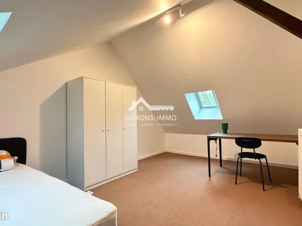 Appartement 1 pièce 100 m²