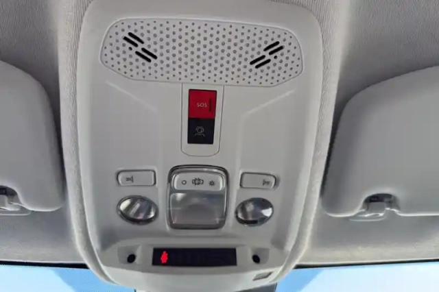 Peugeot 208 hybrid 100 e-dcs6 — photo 29