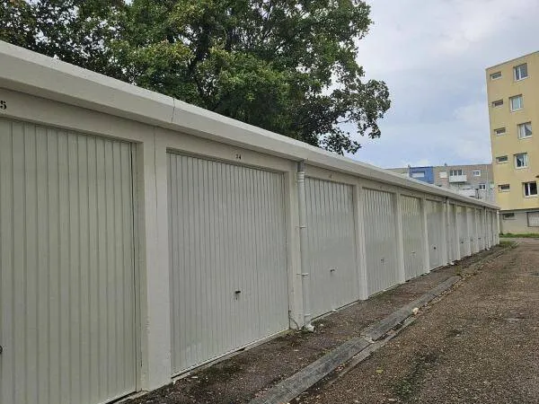 Parking/Garage/Box