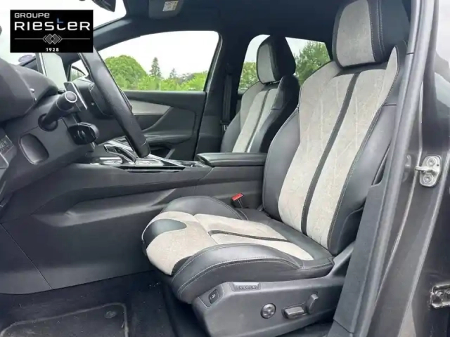 Peugeot 3008 hybrid 225 e-eat8 — photo 11