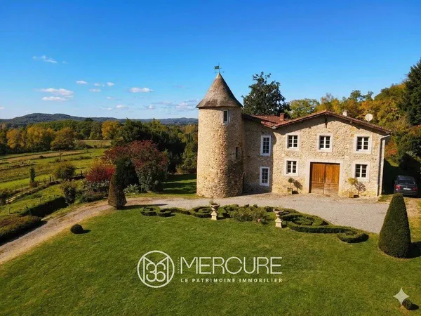 Château 9 pièces 212 m²