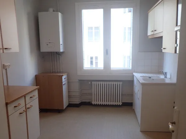 A LOUER - APPARTEMENT T3 DE 70.30M²