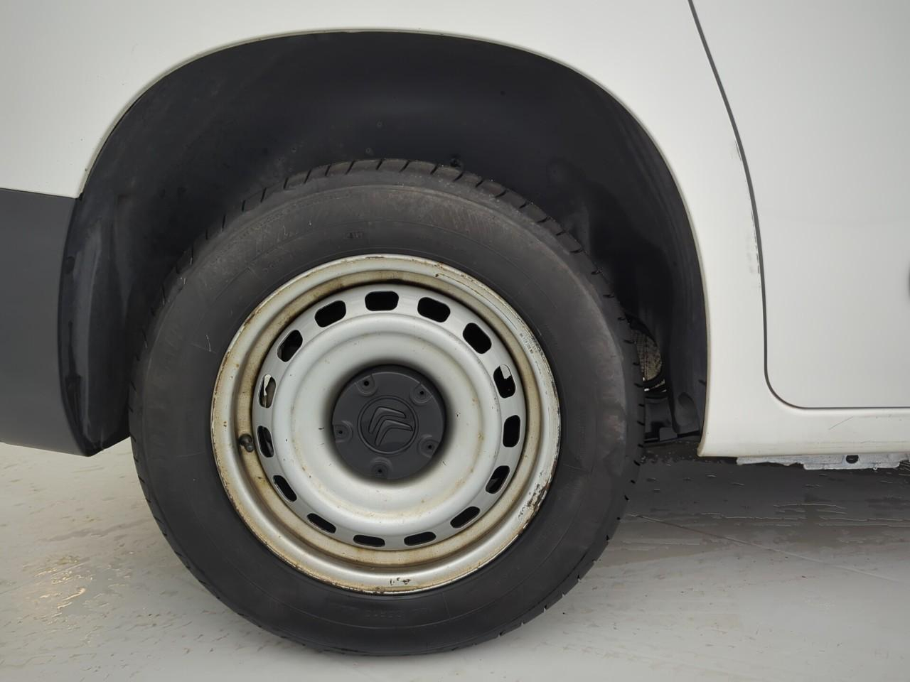Citroën Berlingo van m 650 bluehdi 100 s&s bvm5 driver — photo 31