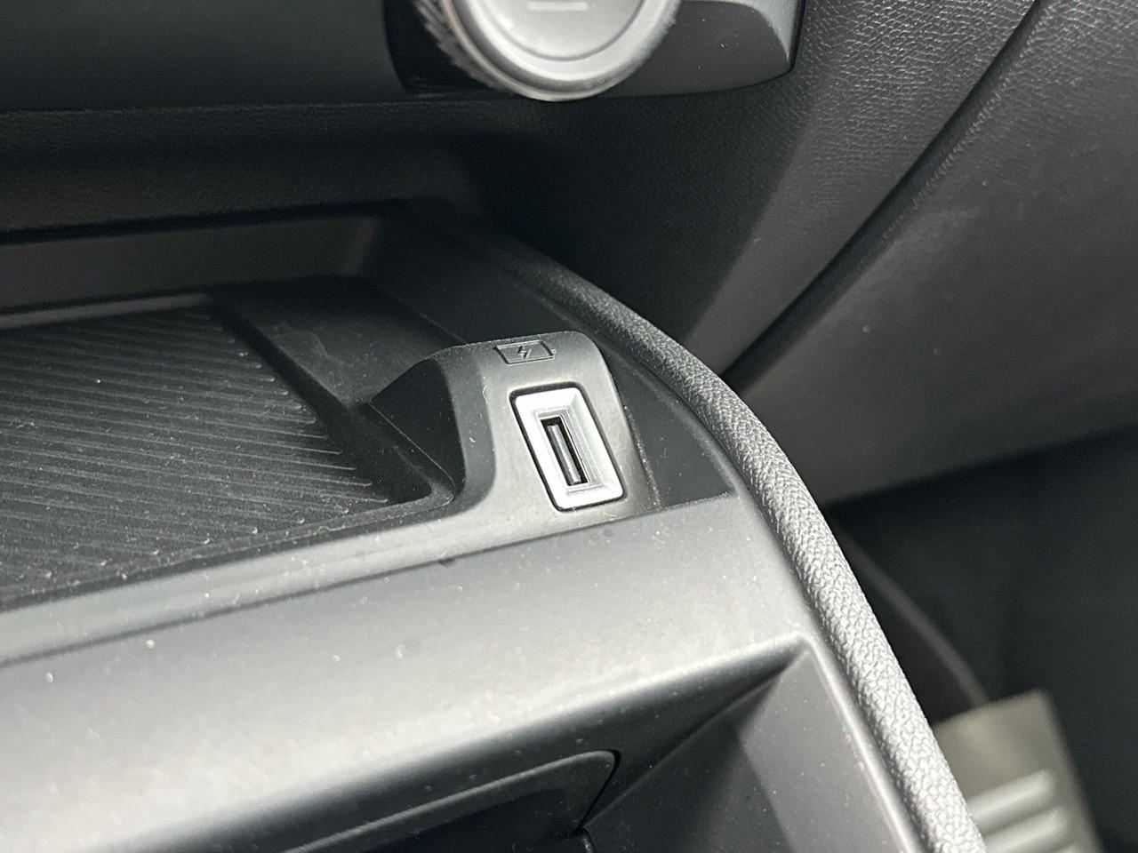 Citroën C4 puretech 130 s&s eat8 shine — photo 30