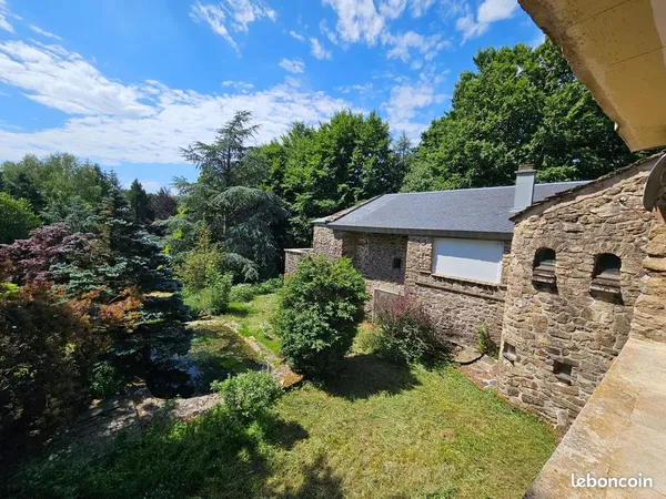 Maison 6 pièces 370 m²