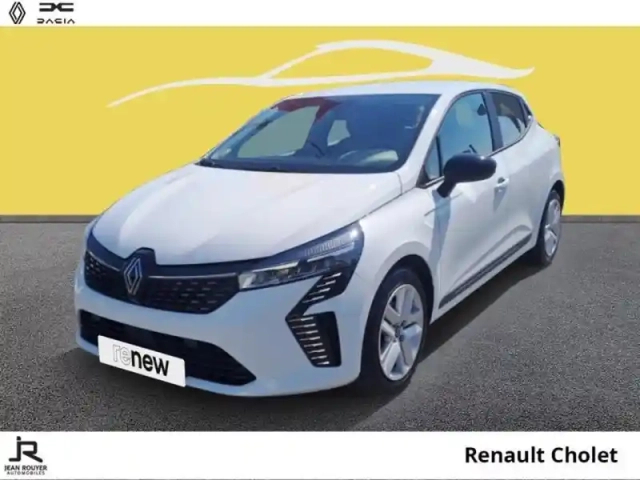 Renault Clio 1.5 blue dci 100ch evolution — photo 1