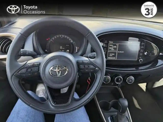 Toyota Aygo x 1.0 vvt-i 72ch design s-cvt my23 — photo 24