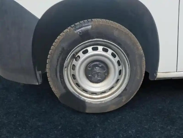 Peugeot Partner standard 1000kg bluehdi 100ch s&amp;s bvm5 grip — photo 9