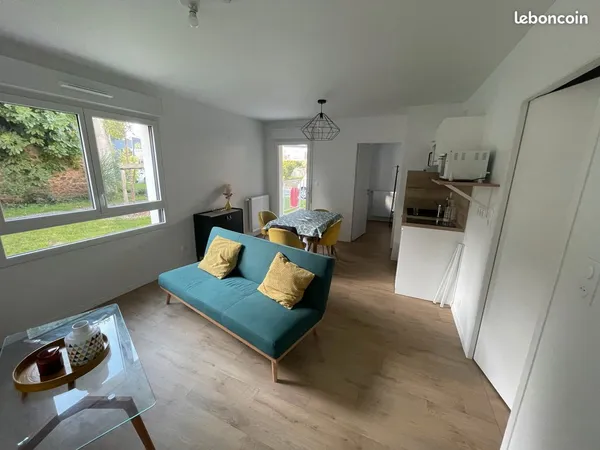 Location meublée appartement 2 pièces 42 m² Saint-Brieuc