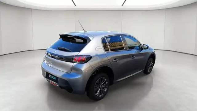 Peugeot 208 electrique 50 kwh 136ch — photo 7