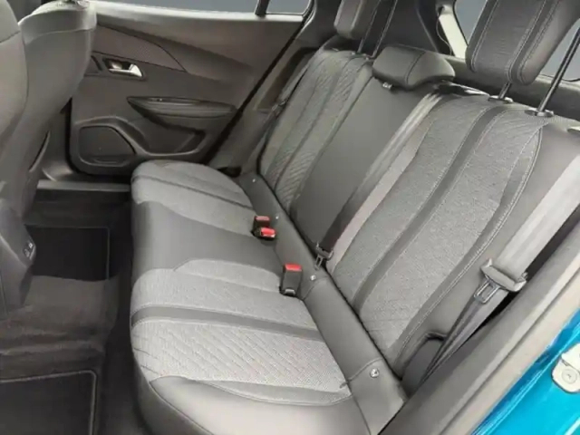Peugeot 2008 1.2 100ch s&amp;s allure — photo 7