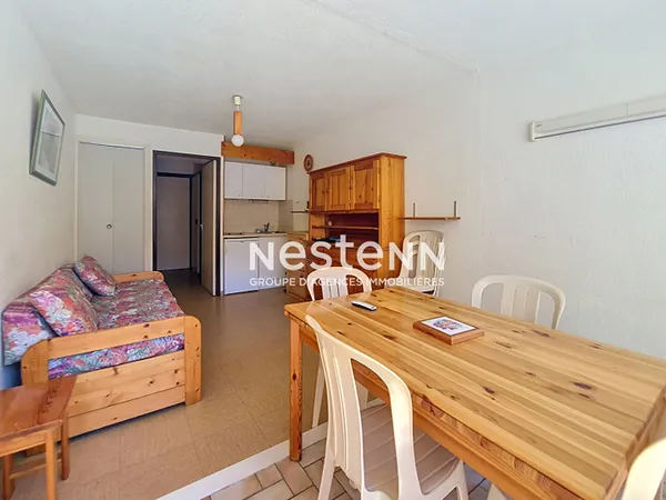 À VENDRE STUDIO CABINE AVEC PISCINE ET PARKING À ARGELES-SUR-MER