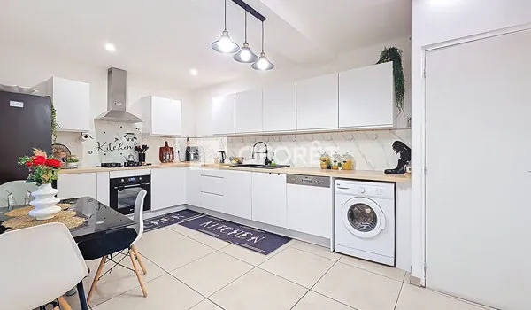 Appartement 5 pièces 163 m²