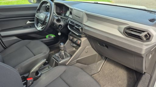 Dacia Duster 1.2 ECO-G 120 - Essential – 2026 – 10001 km – Bicarburation essence GPL – Boîte Manuelle — photo 43