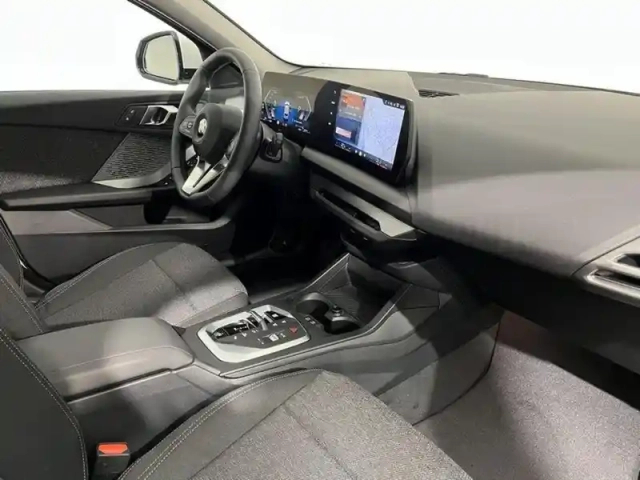 Bmw Serie 1 série 1 116a 122ch m sport design dkg7 — photo 11