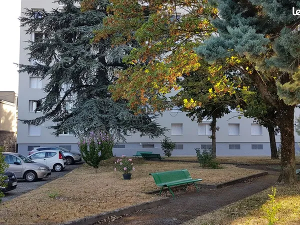F3 200 mètres de la gare, chauffage inclus et parking fermé