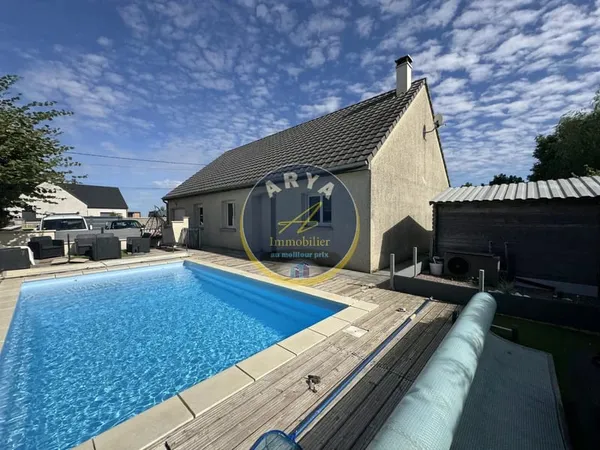 Maison de plain-pied avec piscine et garage - Pasques