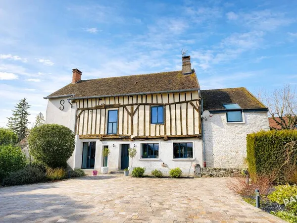 Maison 7 pièces 250 m²